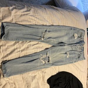 PacSun light Wash Mom Ankle Jeans 24